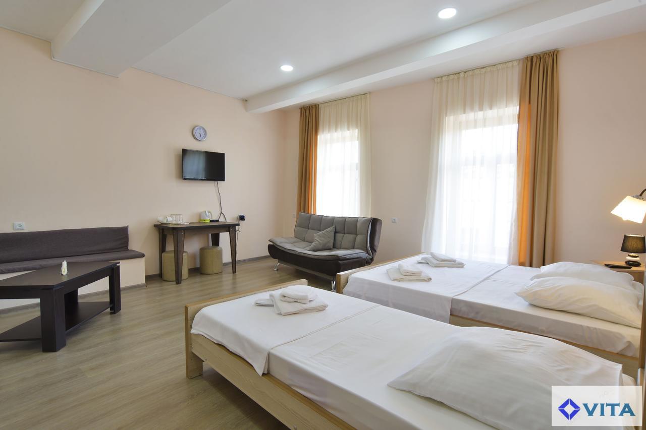 Hotel Vita Tbilisi Exterior photo